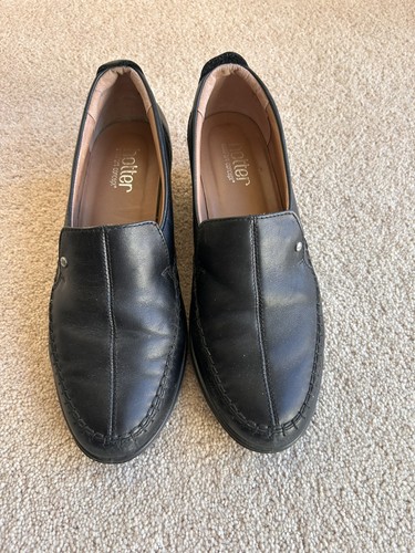 Immaculate pair ladies - pair, of