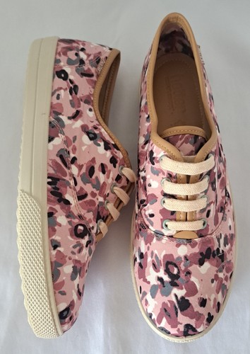 Hotter comfort concept - comfort, pink